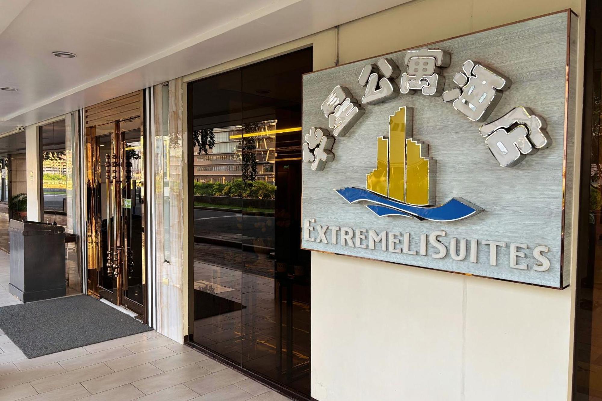 Extremeli Suites Manila Powered By Cocotel Buitenkant foto