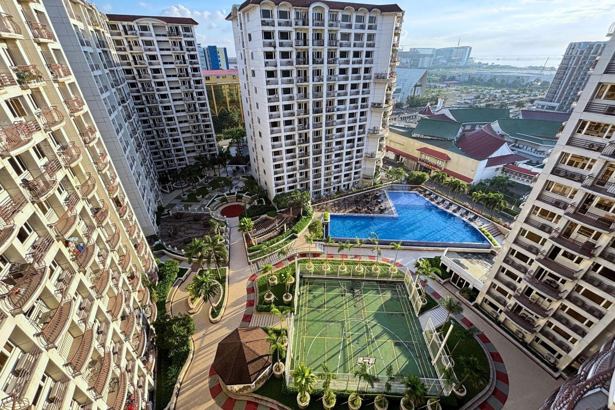 Extremeli Suites Manila Powered By Cocotel Buitenkant foto