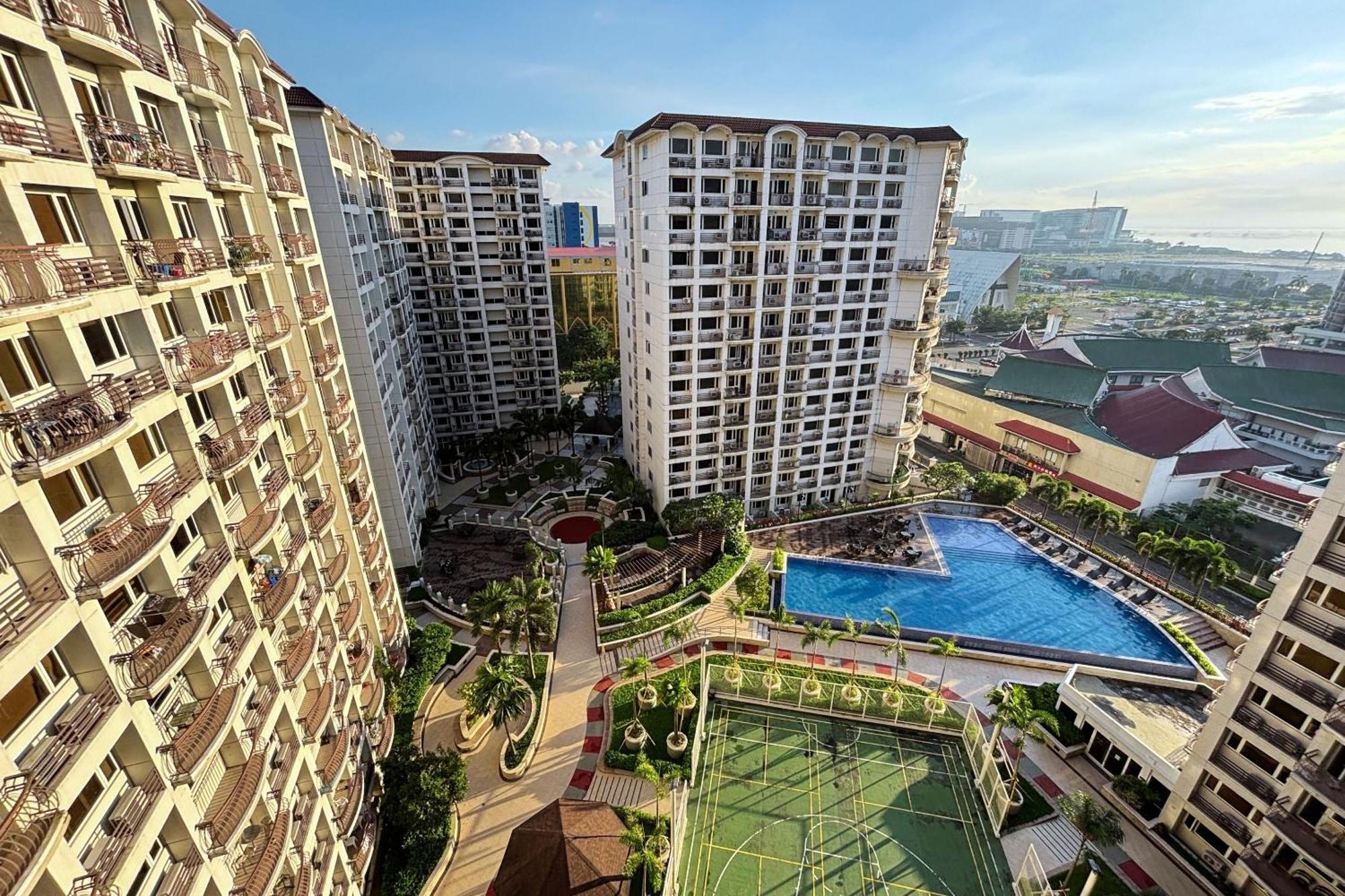 Extremeli Suites Manila Powered By Cocotel Buitenkant foto