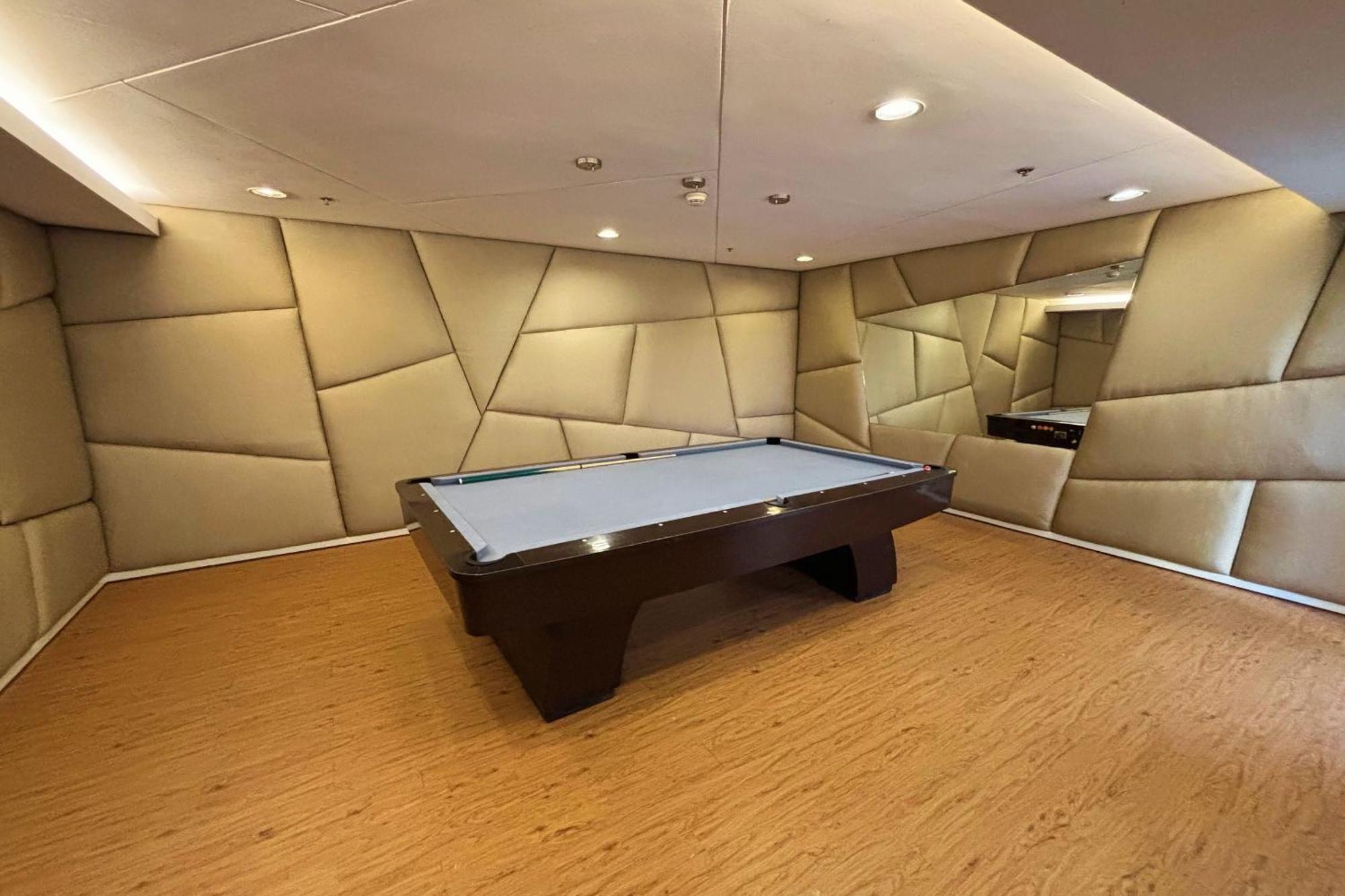 Extremeli Suites Manila Powered By Cocotel Buitenkant foto